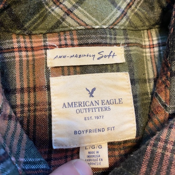 American Eagle Boyfriend Fit Shirts Womens Large Green Ahh-Mazingly Flannel Camo - Picture 2 of 11